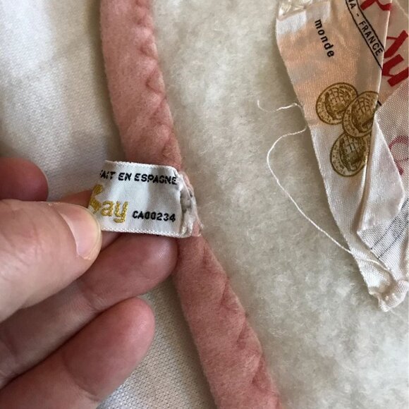 Vintage Fleece Baby Blanket with Bonnet Girl The Bay Flower Power - Picture 5 of 5